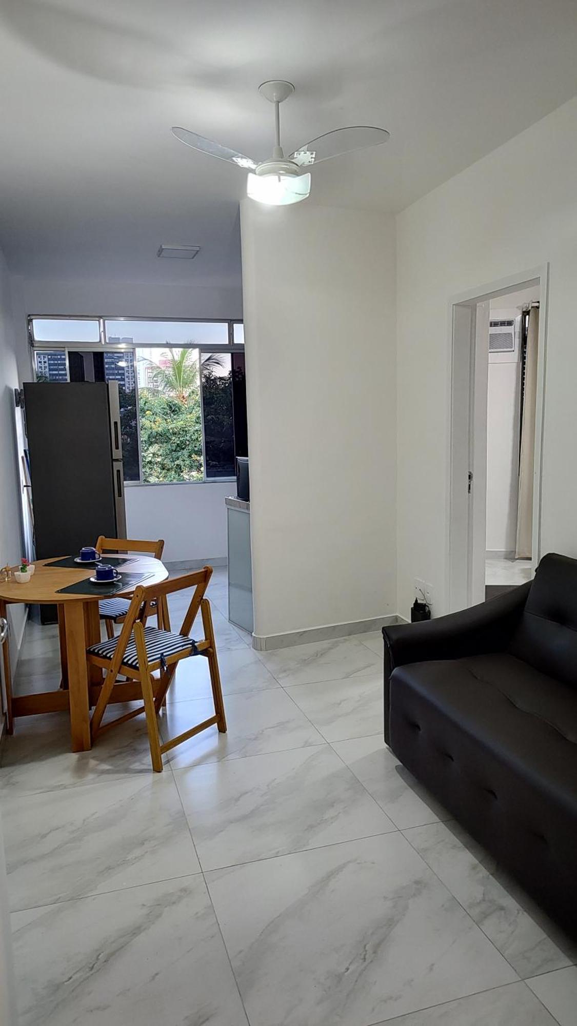 Quarto-sala 550 Mts Camburi E Proximo Ufes Vitória