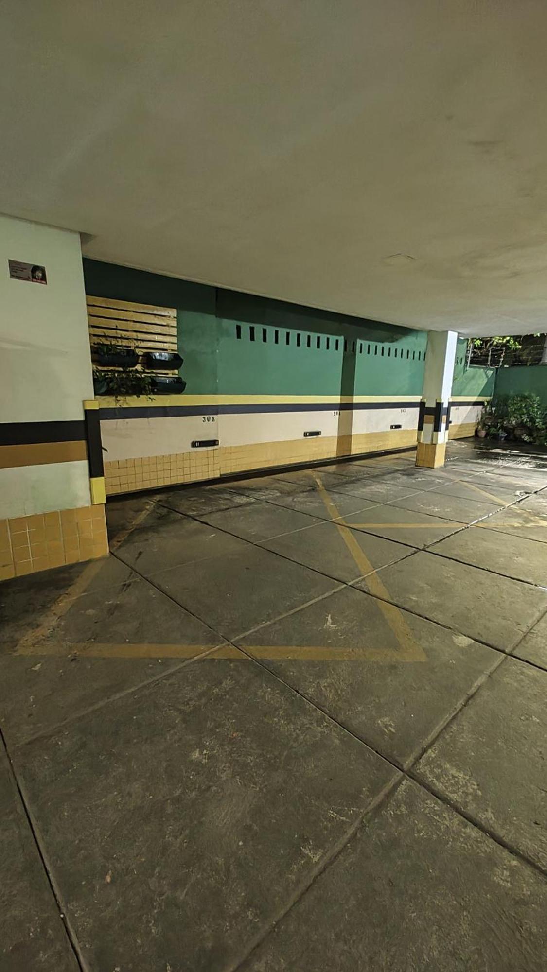 Quarto-sala 550 Mts Camburi E Proximo Ufes * Vitória